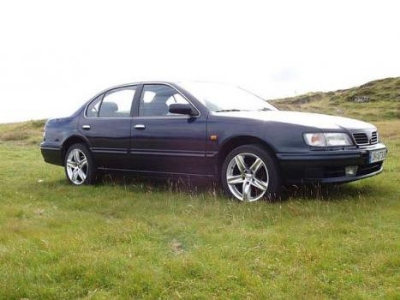 Nissan Maxima qx 2.0 v6 24v 1997