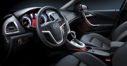 Nye Opel Astra: Sporty med en touch av eleganse
